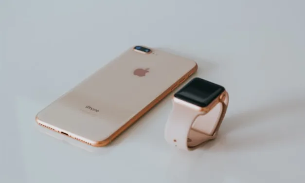 🍎 Apple Watch Series 8: A Review of Innovation and Performance