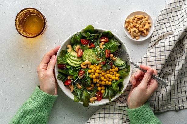 8 Best Fatigue Fighting Foods: What Should You Eat to Boost Your Energy?
